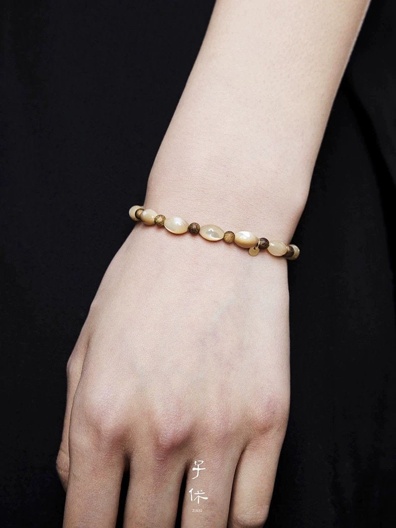 [Kitten's eyes] Bracelet