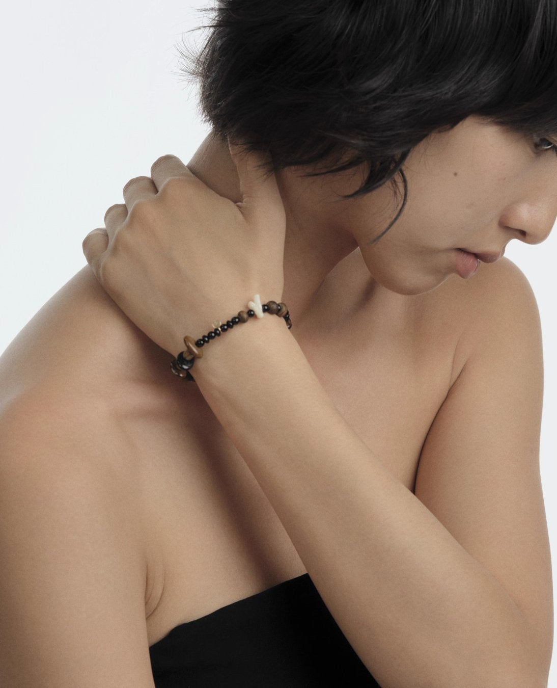 [Sun-Kissed Shield] Bracelet